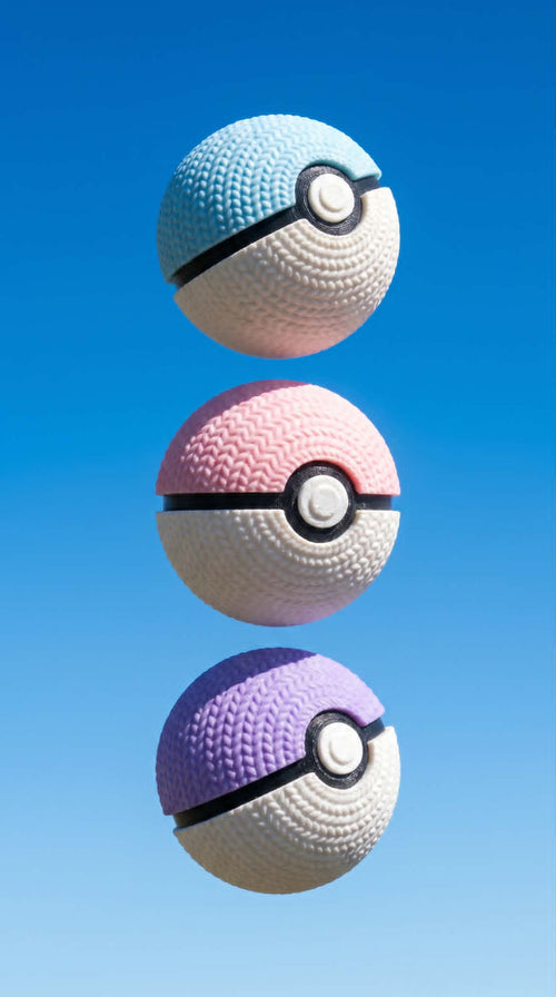Knitted Poké Ball